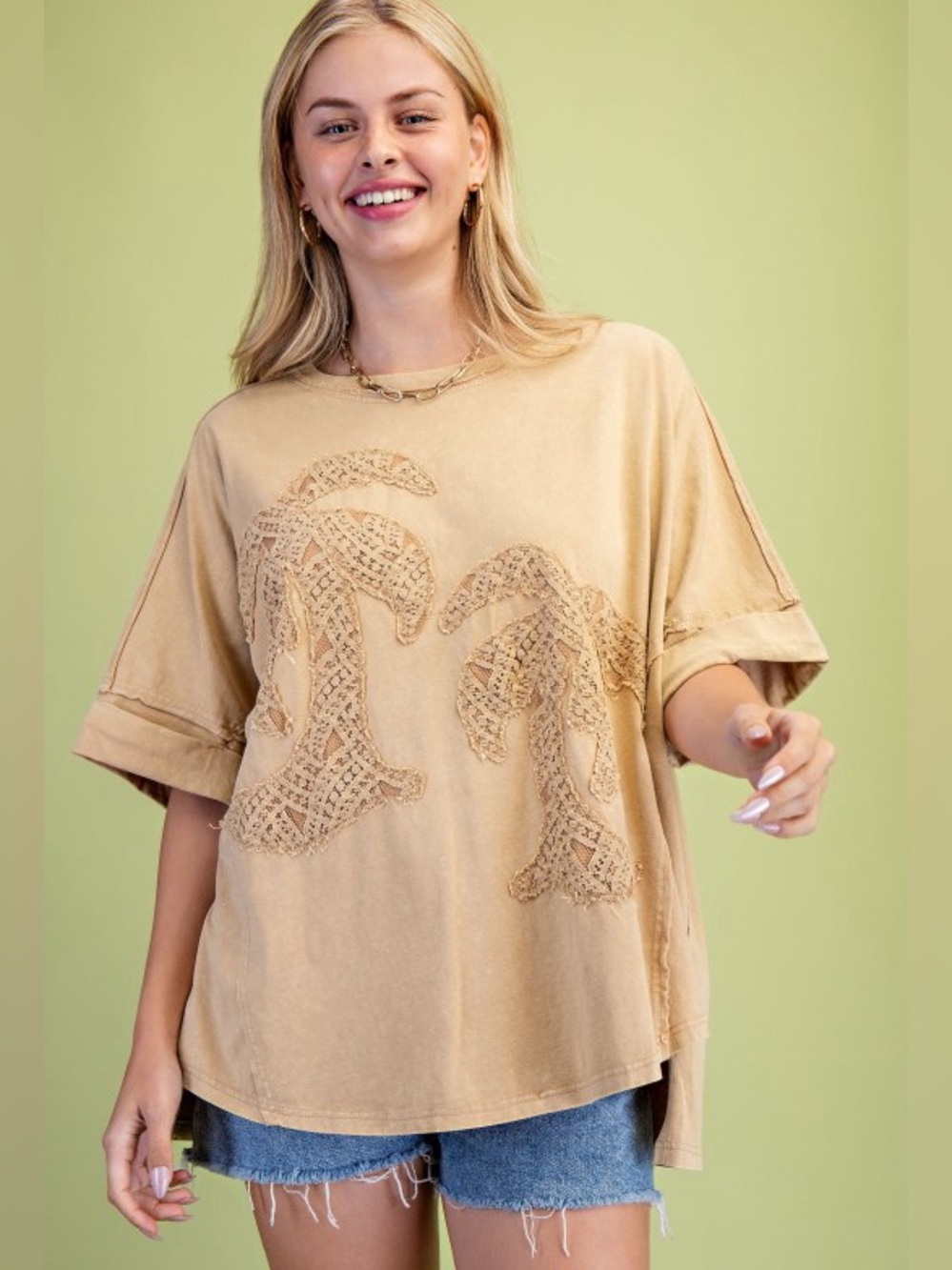 #157 CLOSEOUT FIRM 🌸New Oversized  Crochet-Accent Palm Trees Tee